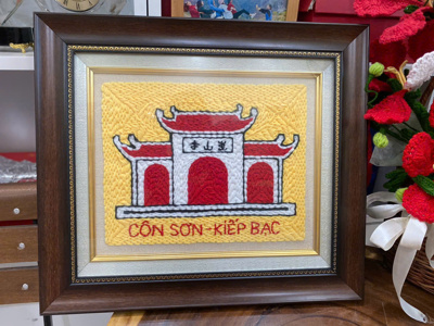 Tranh Thêu Len Nổi Côn Sơn – Kiếp Bạc: Tinh Hoa Nghệ Thuật, Hồn Thiêng Đất Việt